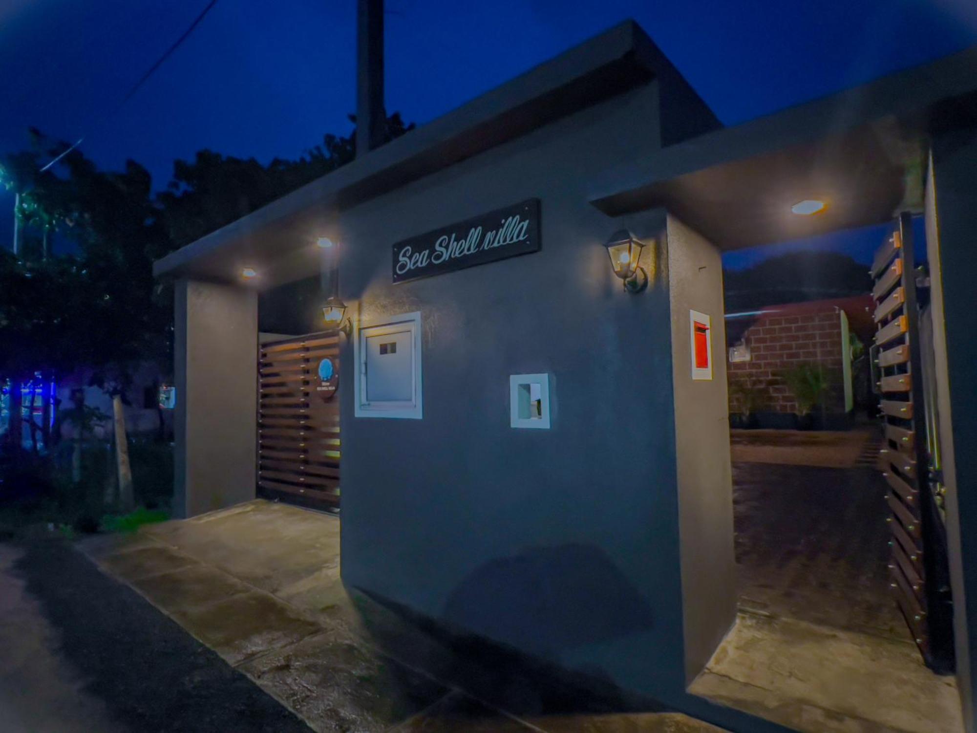 Sea Shell Villa Hikkaduwa 2 Separate Cabanas Ocean Front Villa Екстериор снимка